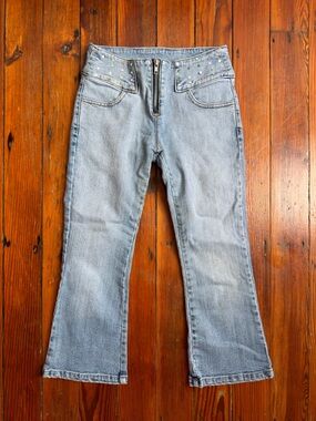 Vtg 00s y2k B Jeans by Bare Feet Shoes rhinestone lowrise flare capri jeans